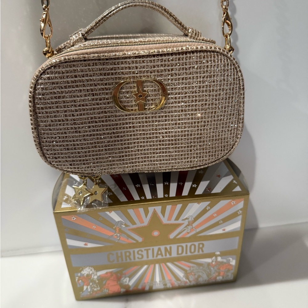 New Holiday Dior Gold bag with chain - Picture 2 of 11